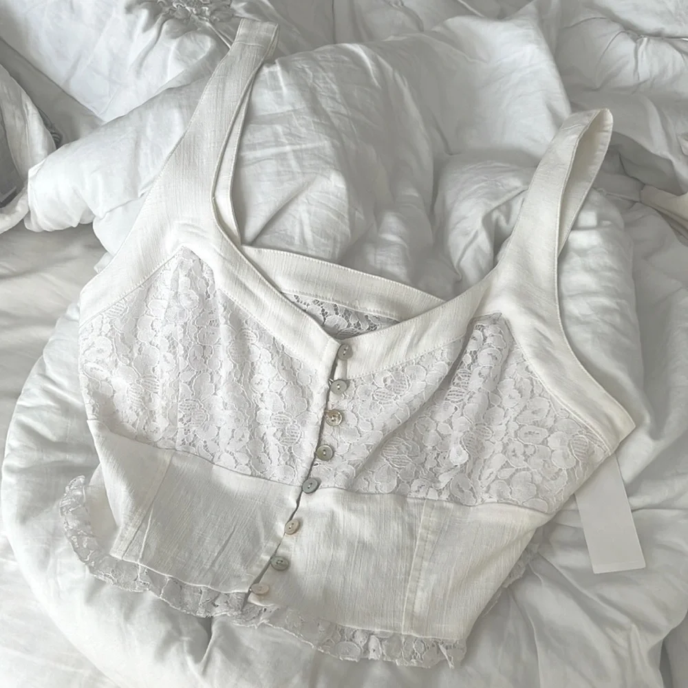Free People White Lace Crop Top - Picture 1 of 3
